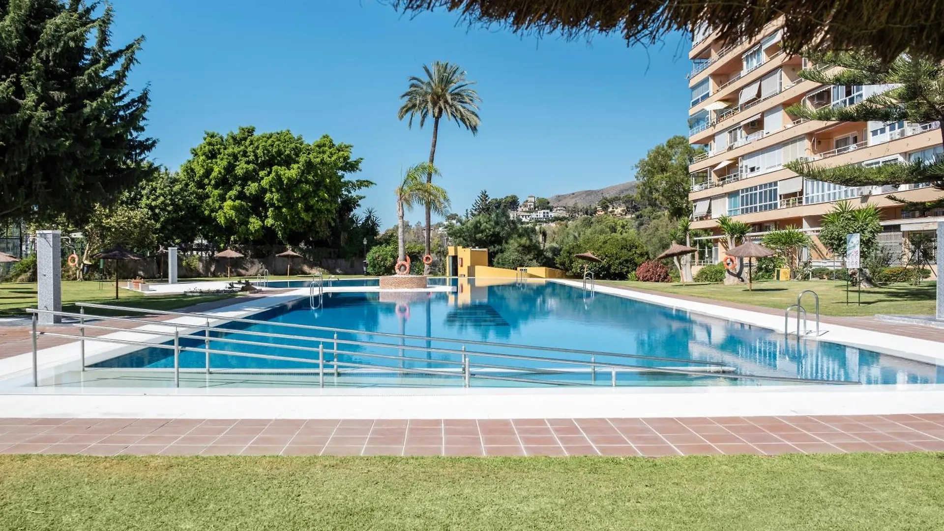 トレモリノスCol3 - Wifi, Smart Tv, Piscina, 900 Metros Playa, La Colinaアパートメント スペイン