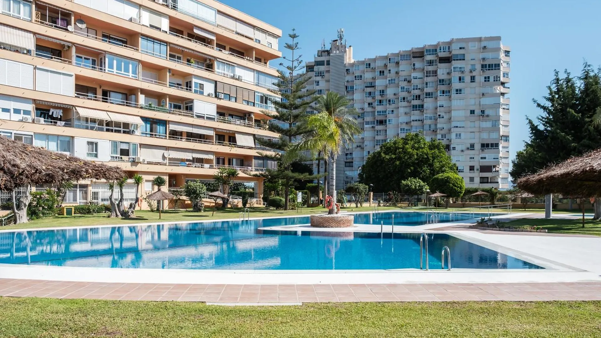 アパート トレモリノスCol3 - Wifi, Smart Tv, Piscina, 900 Metros Playa, La Colinaアパートメント スペイン