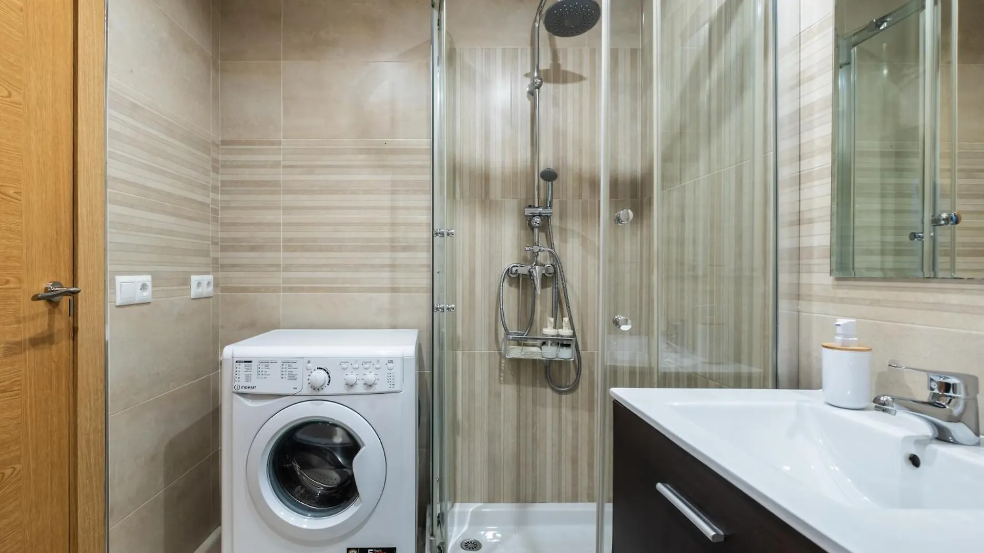 Col3 - Wifi, Smart Tv, Piscina, 900 Metros Playa, La Colina Apartment Torremolinos